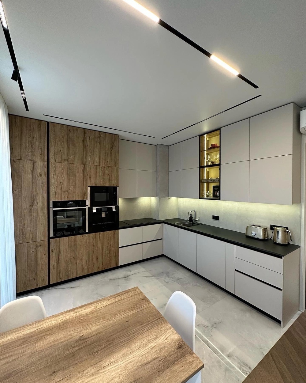 Изготавливаем кухни по индивидуальным размерам.