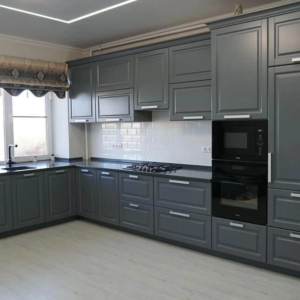 Изготавливаем кухни по индивидуальным размерам.